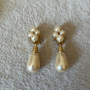 Vintage signed Pearl clip earrings